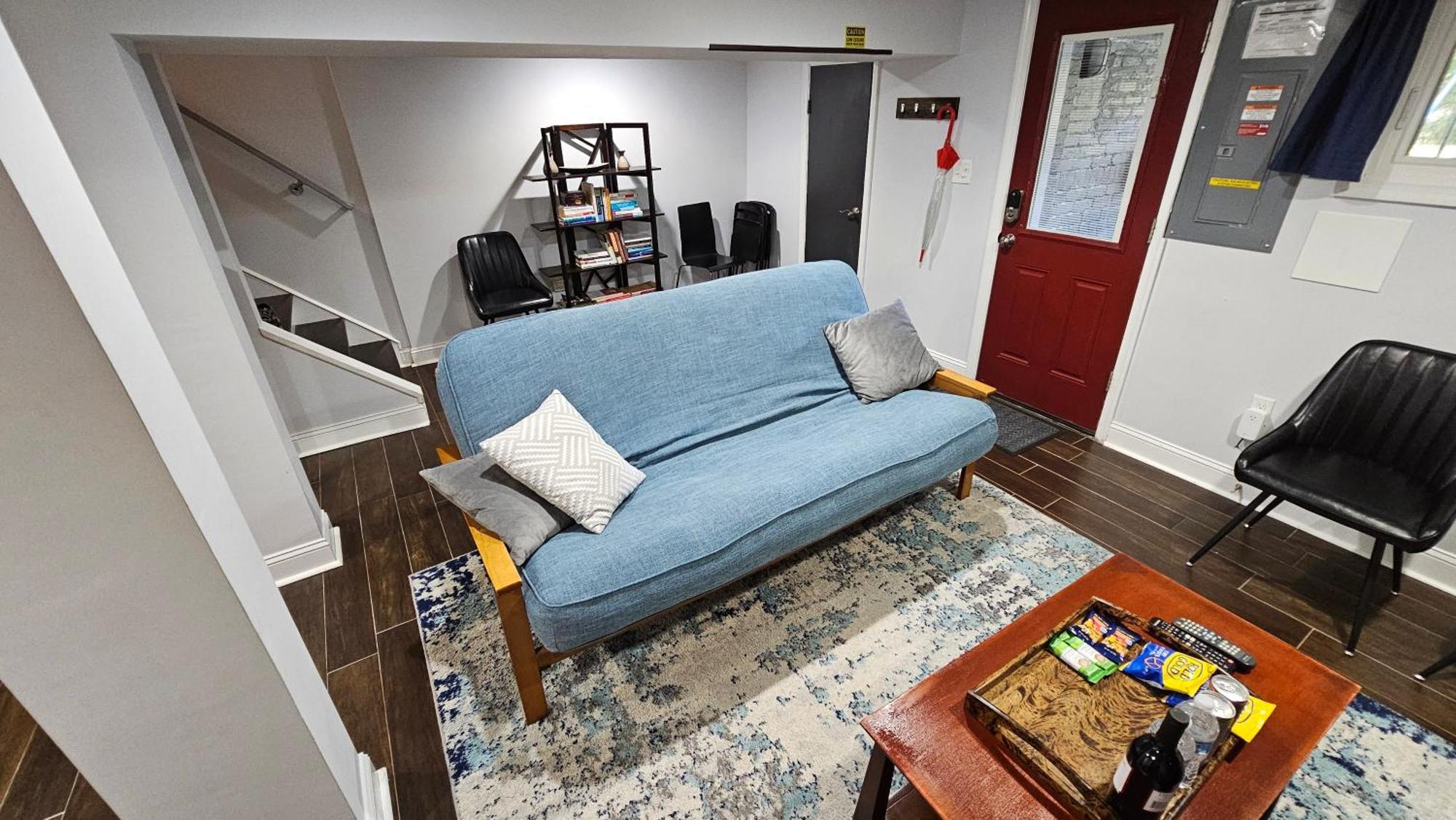 English Basement Suite: Metro-Adjacent Petworth Retreat with Parking Washington Exterior photo